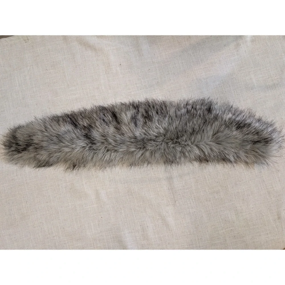 Faux Fur Stole Scarf Satin Lined Plush OS Wrap Silver 30x7